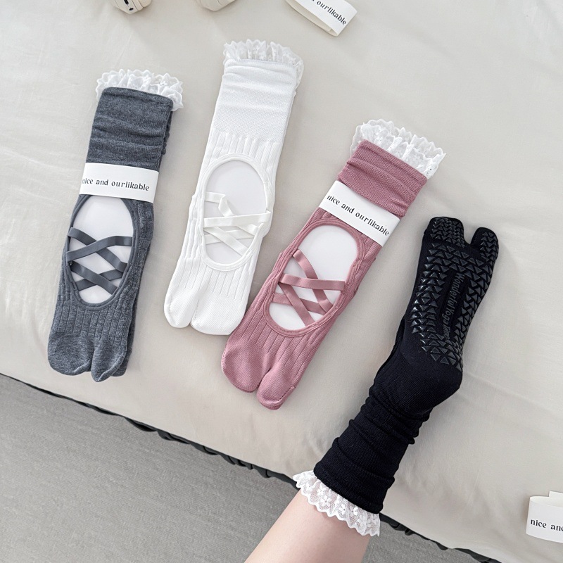 レーストリム スプリットトゥ ヨガソックス レディース シリ - Embellish Knit のレビューと価格